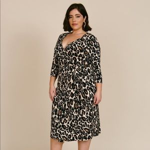 DVF Diane von Furstenberg Viviana Leopard Cat Sand silk dress/new without a tag